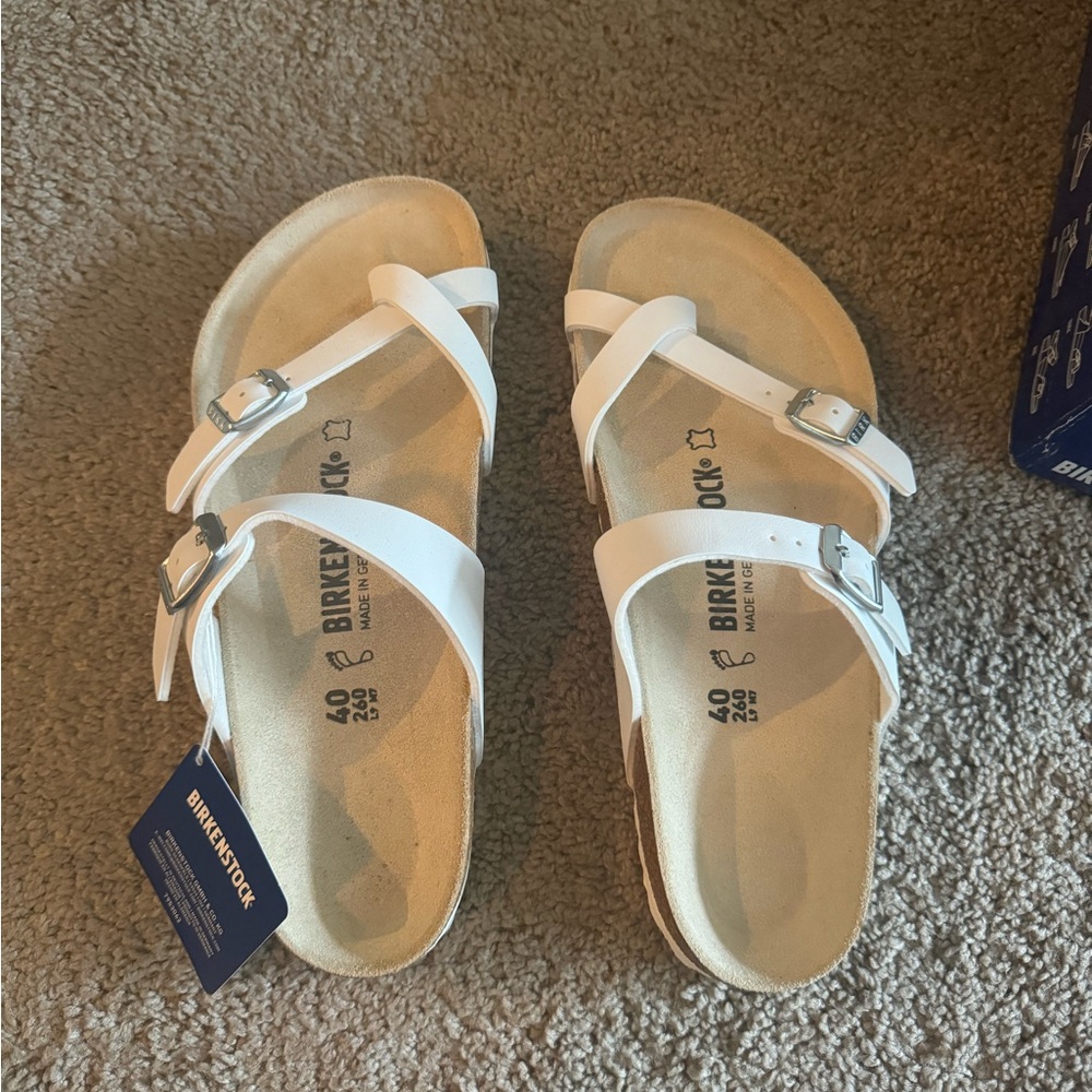 White Birkenstock Mayari Sandals size 40/women’s 9